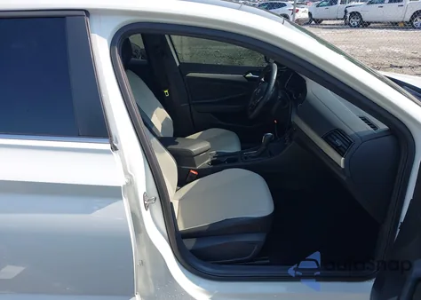 2021 Volkswagen Jetta 1.4T R-Line/1.4T S/1.4T Se from USA, damaged, VIN 3VWC57BU1MM043057